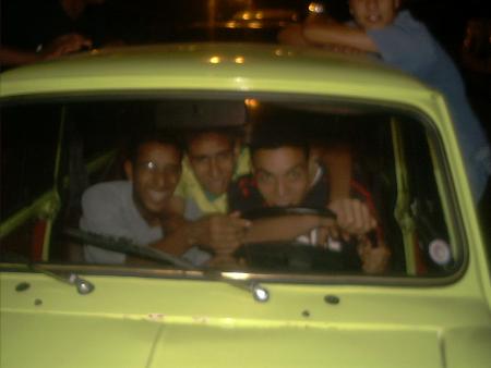 drari mfarw7in bzaff